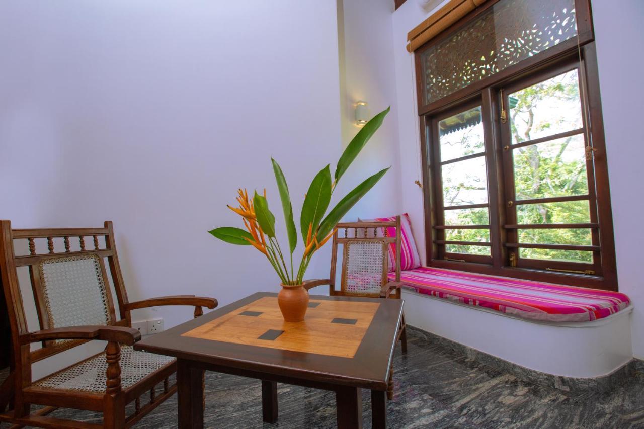 Hotel Niyagama House Galle Esterno foto
