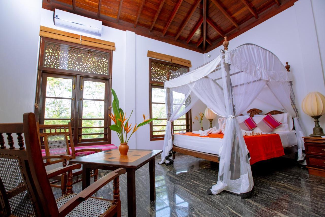 Hotel Niyagama House Galle Esterno foto